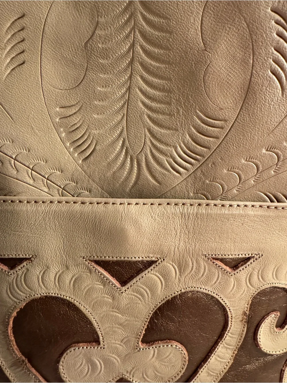 Labrado Leather in Beige and Brown - crossbody Embossed Leather Design - Picture 14 of 15